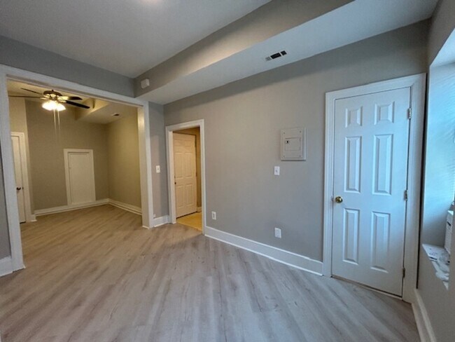 Building Photo - 1814 St Paul St