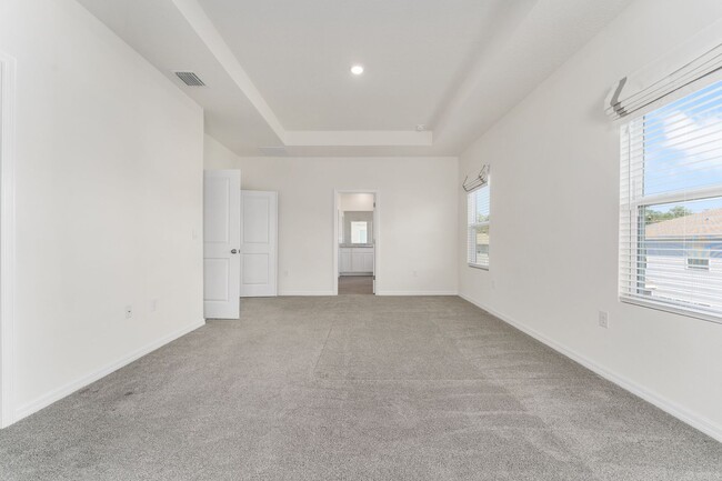 Building Photo - 1386 NW 132nd Cir