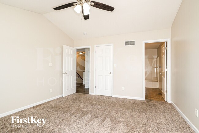 Building Photo - 25 Landon Way Ct