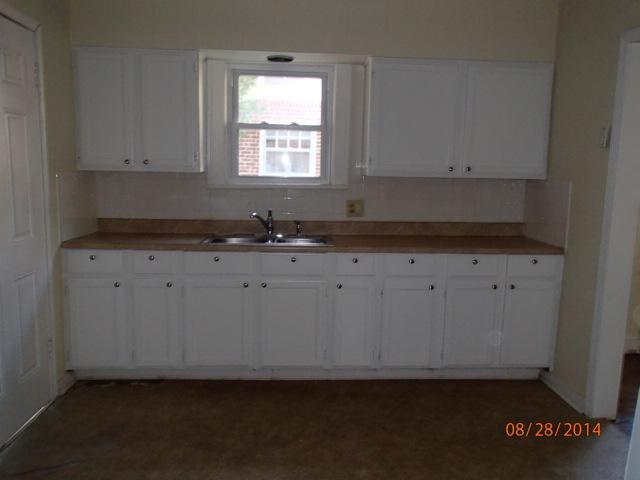 Building Photo - 5846 Rockhill Rd