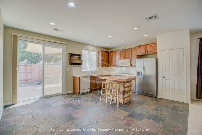 Building Photo - 1362 Paddington Way