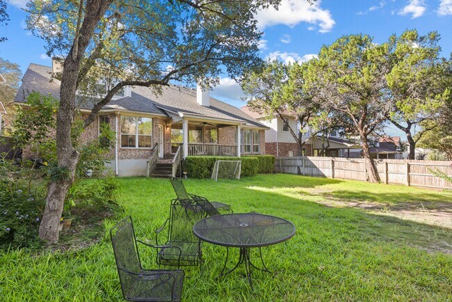 Building Photo - 4 Bedroom/3.5 Bath Rogers Ranch Subdivision