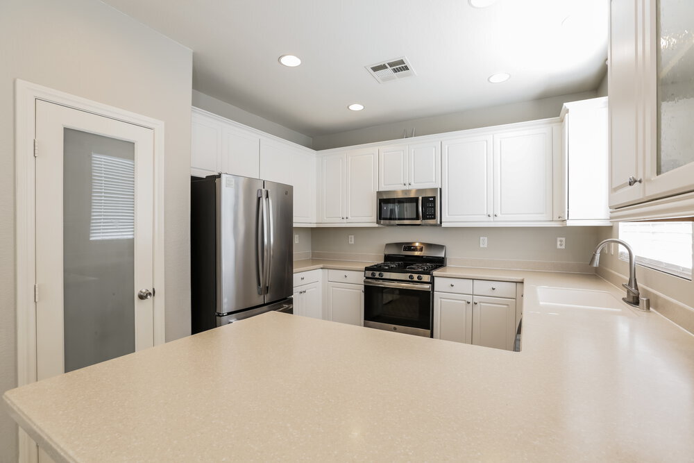 Building Photo - 1857 Bayhurst Ave