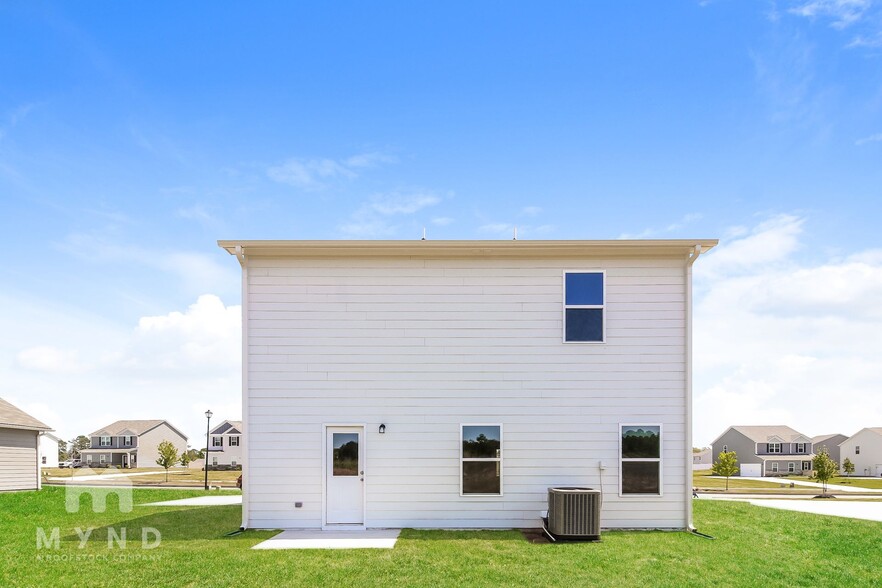 Building Photo - 147 Avondale Blvd SE