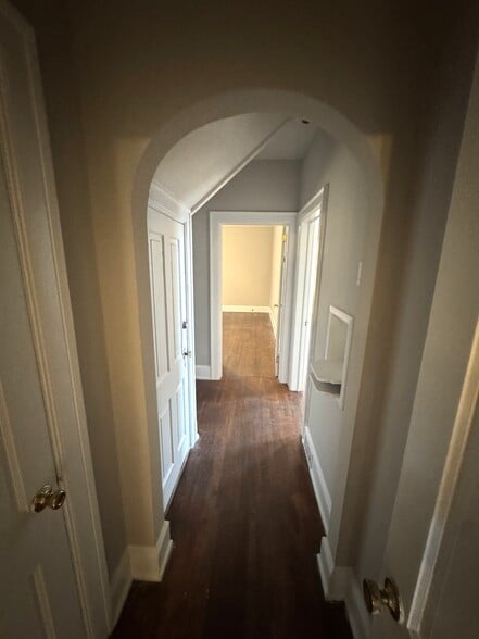 Building Photo - 1020 Cherry Hills Ct