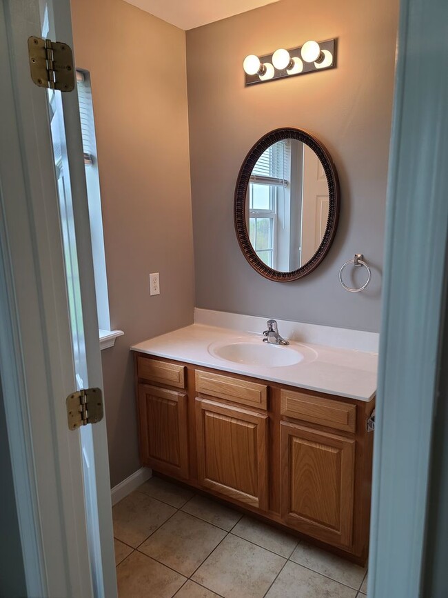Building Photo - 3 Bedroom Townhome for Rent in Waynesboro!