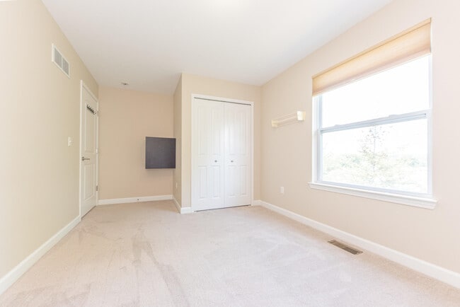 Building Photo - 51344 E Bourne Terrace