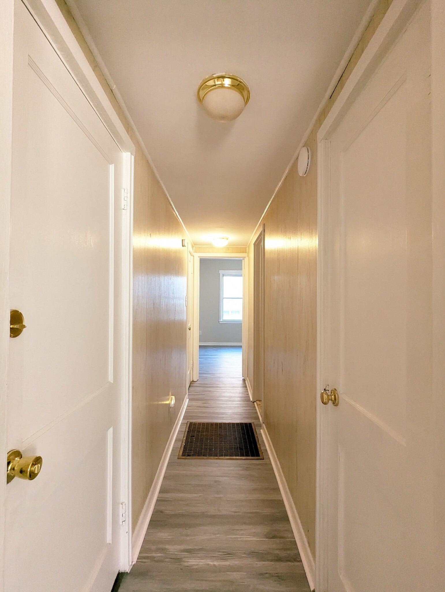 Building Photo - 514 Arsan Ave