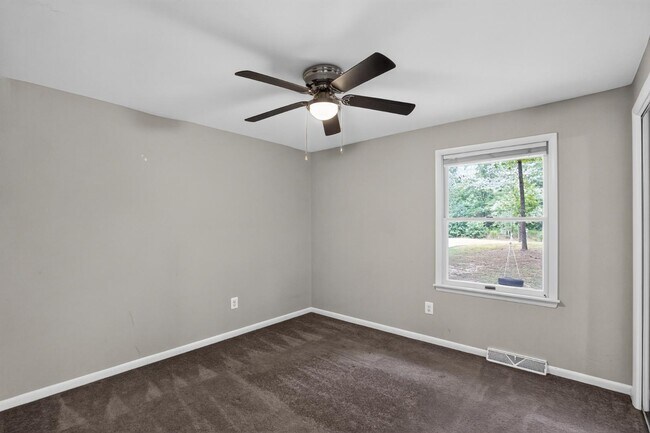Building Photo - 4104 Green Spring St