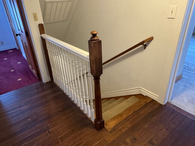 Building Photo - Beautiful 4-Bedroom Home on a Private, Tre...