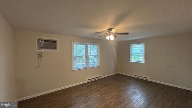 Primary Photo - 1022 Fox Chase Rd