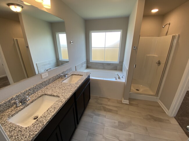 Building Photo - 3031 Dade Loop