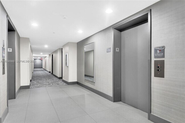 Building Photo - 770 Claughton Island Dr