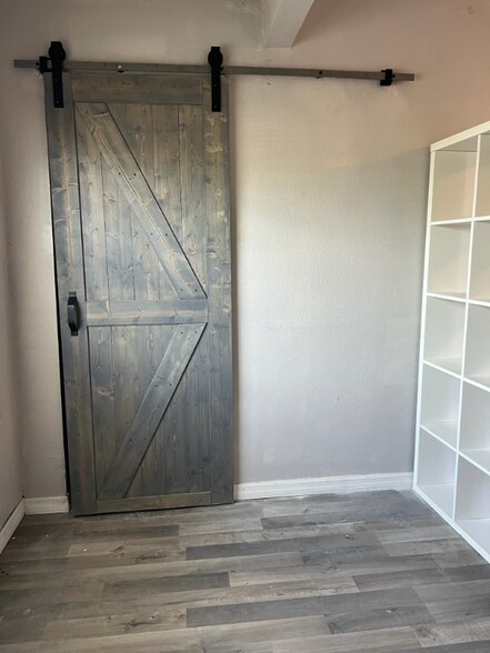 Building Photo - 4494 Weldon Pl