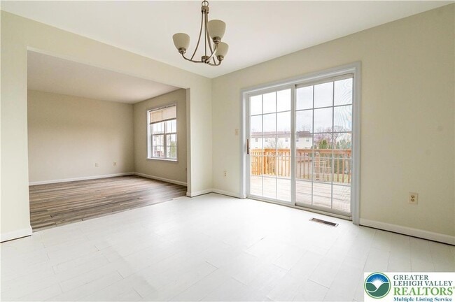 Building Photo - 48 Olde Penn Dr