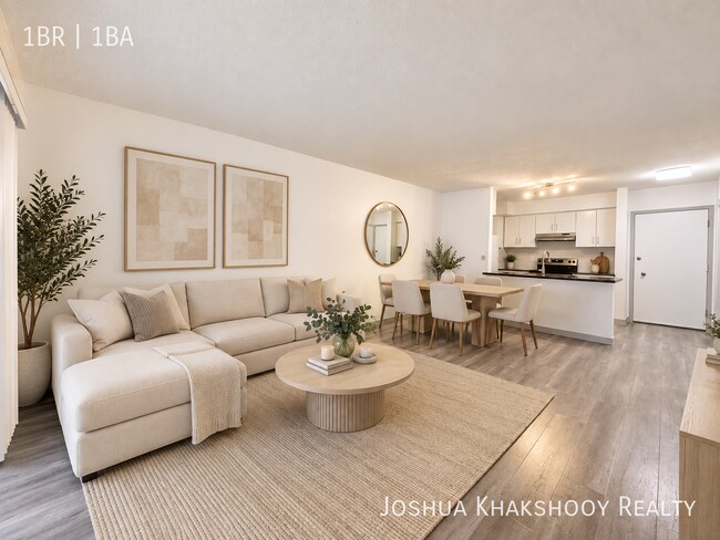 Building Photo - 1603 N Poinsettia Pl