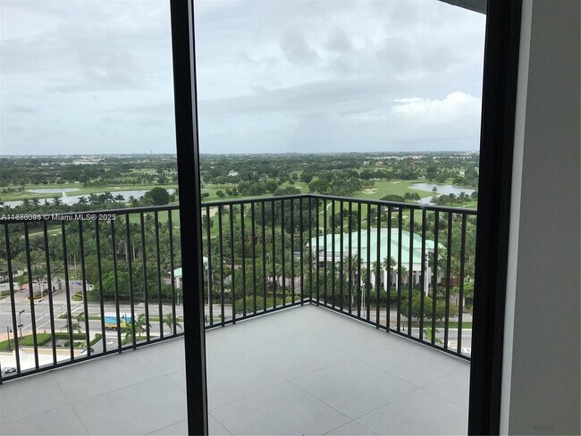 Building Photo - 5300 Paseo Blvd
