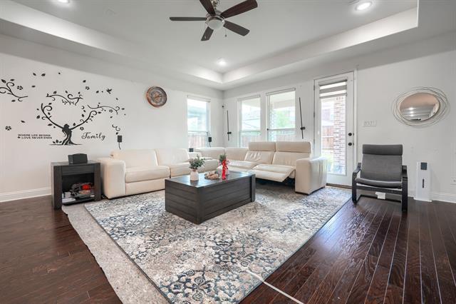 Building Photo - 3710 Keechi Creek Dr