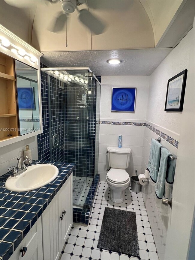 Building Photo - 710 N Ocean Blvd