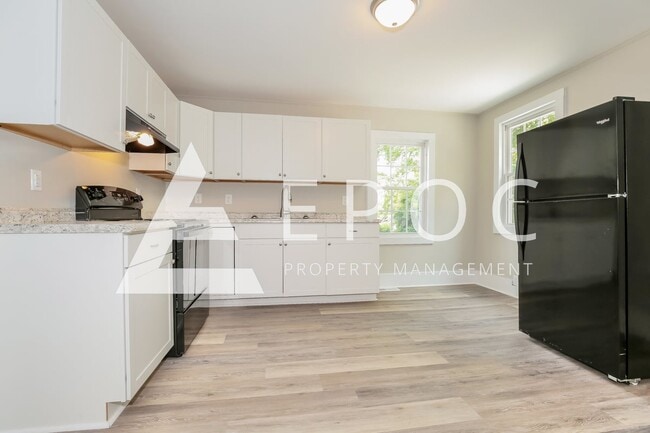 Building Photo - 504 Lexington Ave