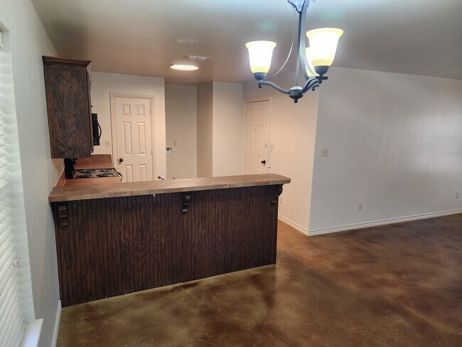 Building Photo - 13372 Country Meadow Ln