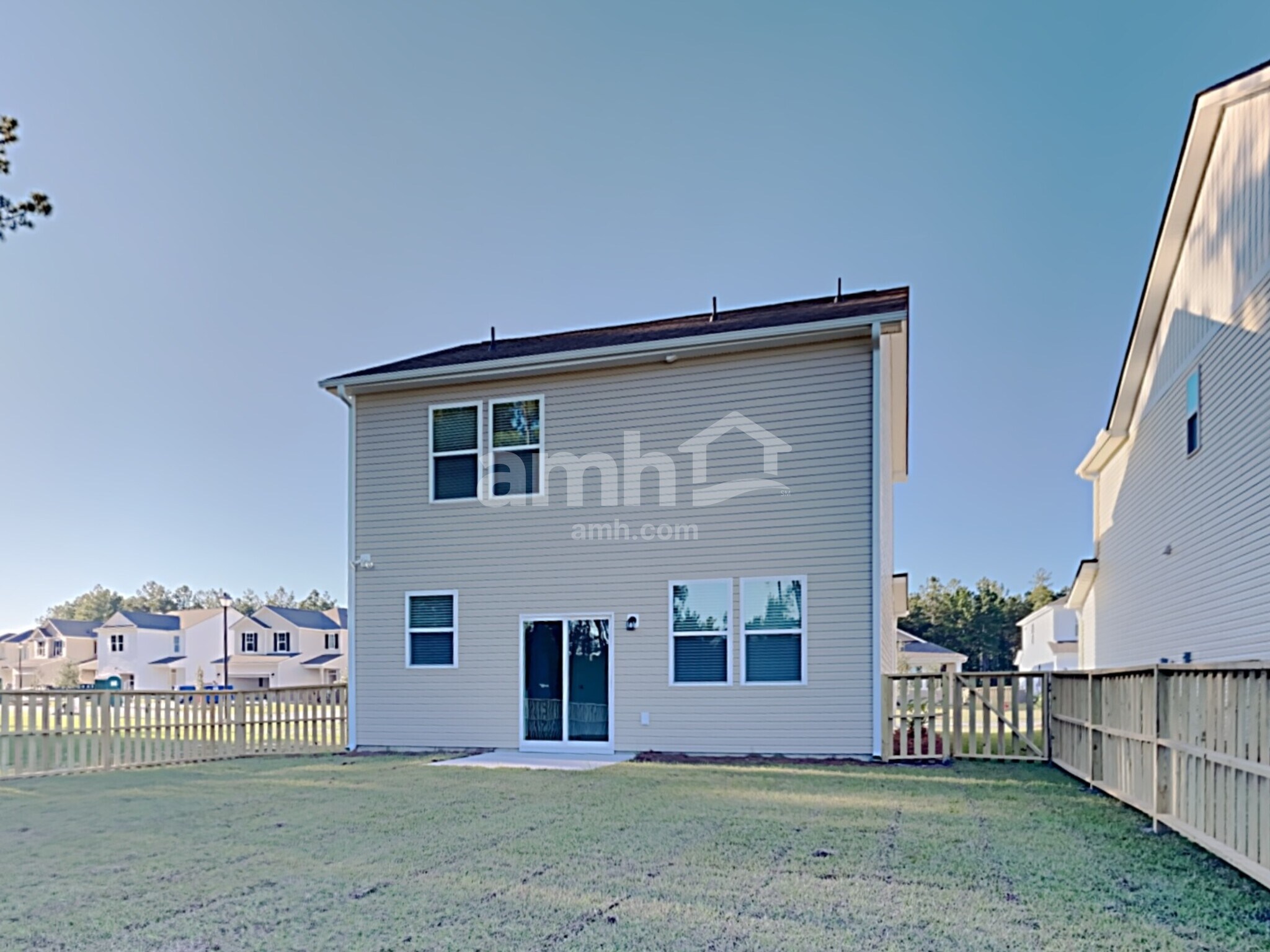 Building Photo - 323 Azore Way