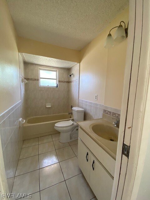 Building Photo - 1459 Paxton Terrace