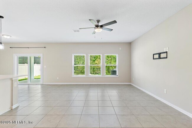 Building Photo - 230 Starnberg Ct