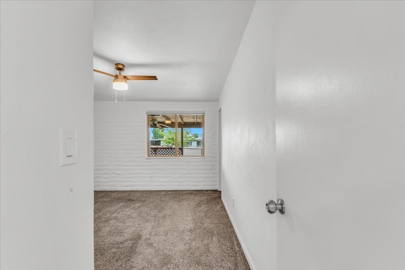 Building Photo - 7651 E Mary Dr