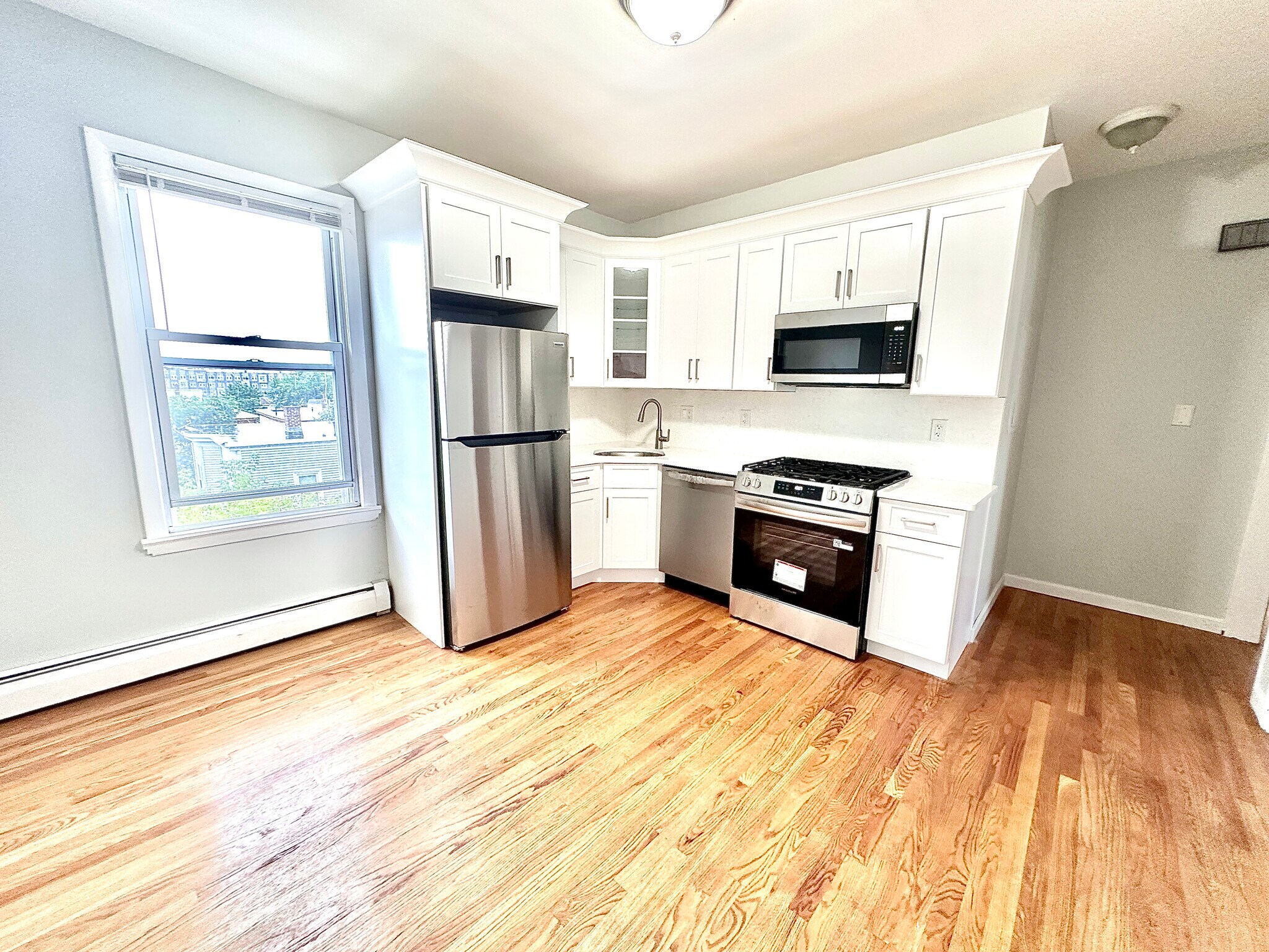 Building Photo - 5 Buckley Ave