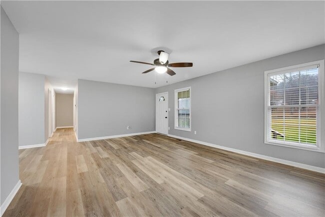 Building Photo - 700 Tilley Rd