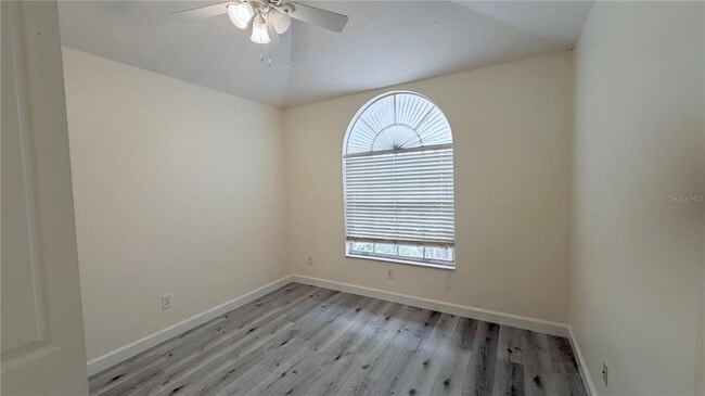 Building Photo - 10216 Oasis Palm Dr