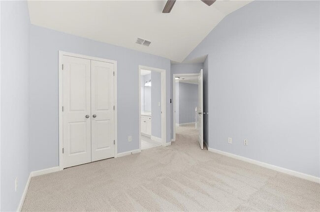 Building Photo - 265 Parc Dr