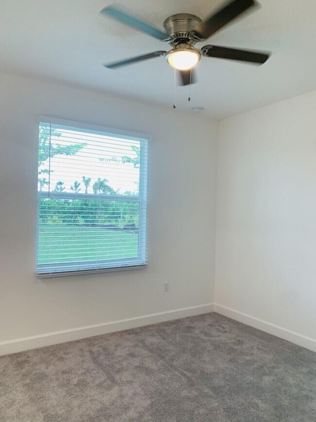Building Photo - 11933 SW Poseidon Way