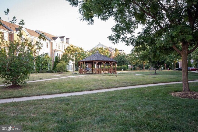 Building Photo - 2444 Terra Cotta Cir