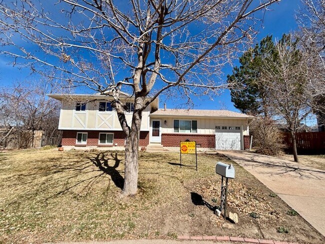 Building Photo - 11277 E Custer Pl