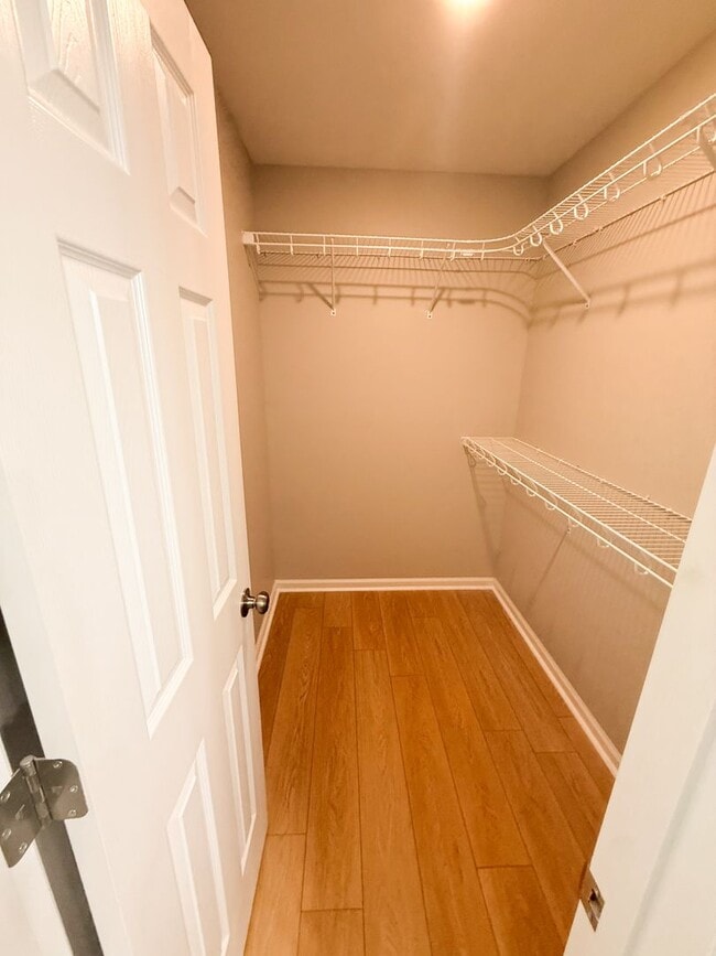Building Photo - 704 Conoley Ave