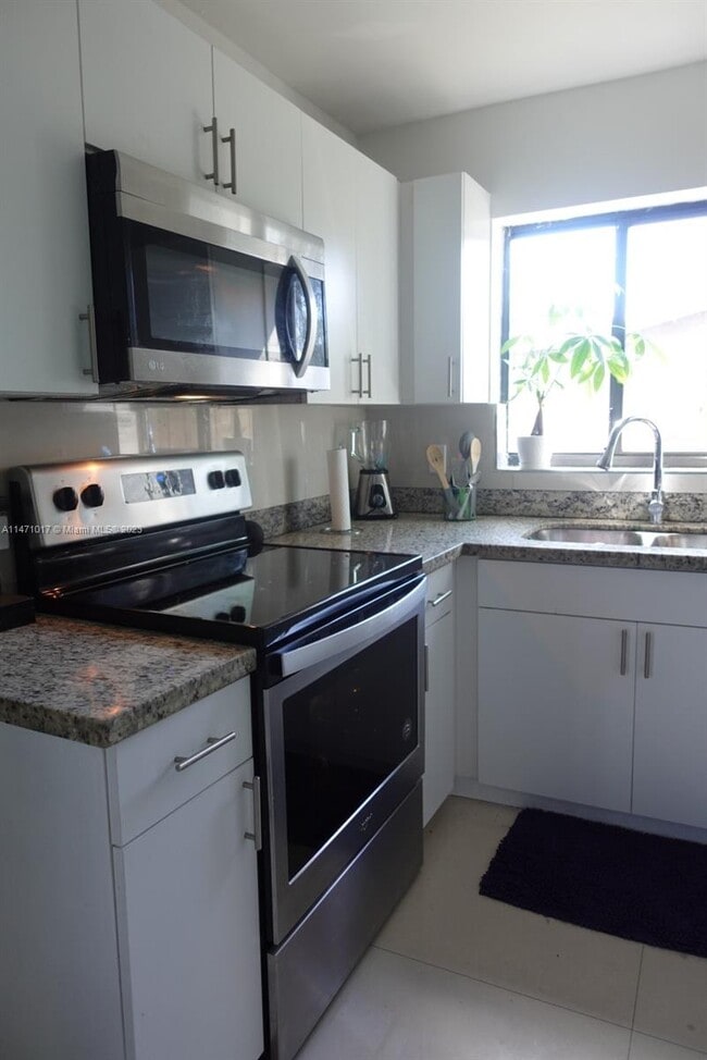 Building Photo - 2400 NW 176th Terrace