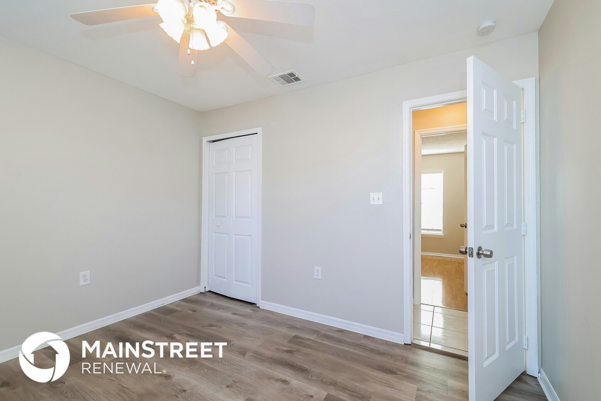 Building Photo - 657 Koala Ct