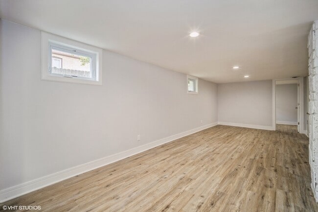 Building Photo - 1020 Rose Ave