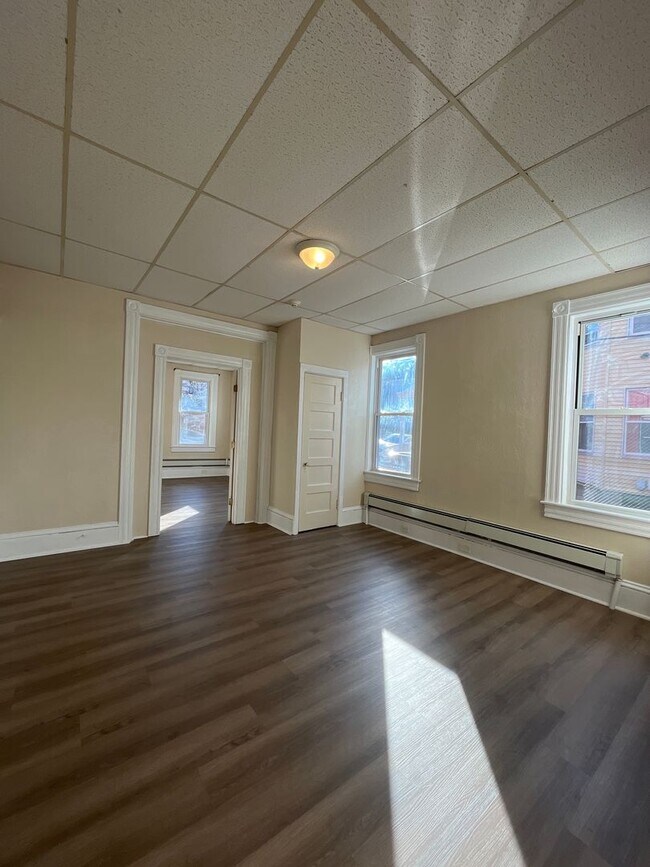 Building Photo - 1225 Lehigh St