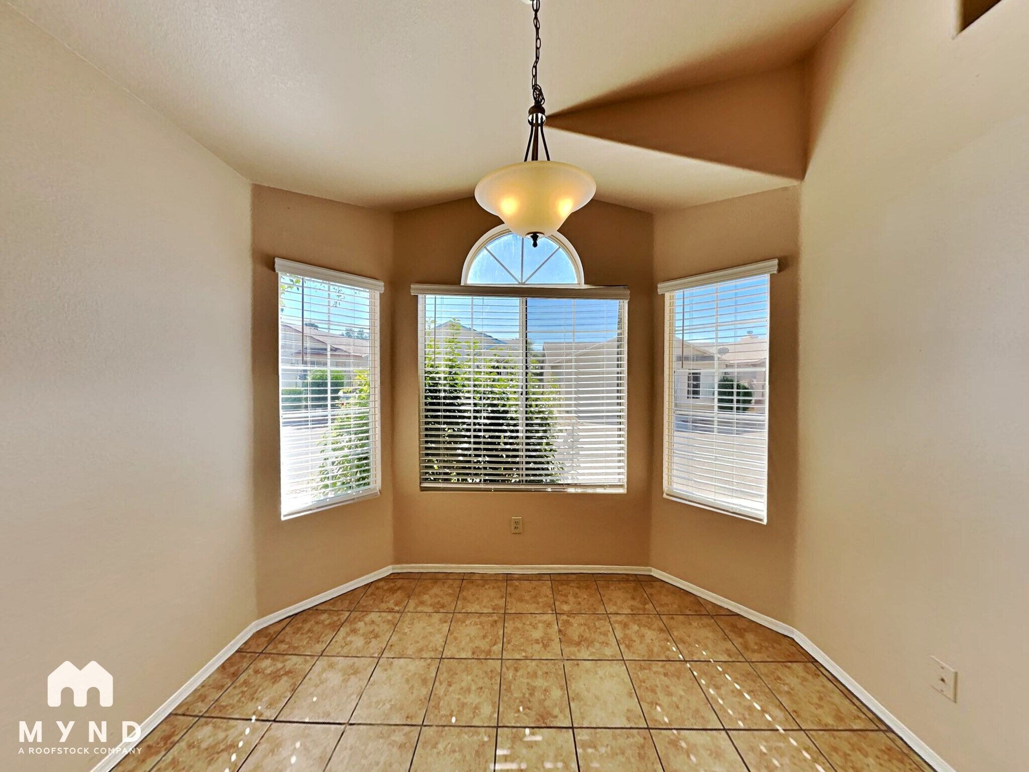 Building Photo - 3018 W Laquila Aerie