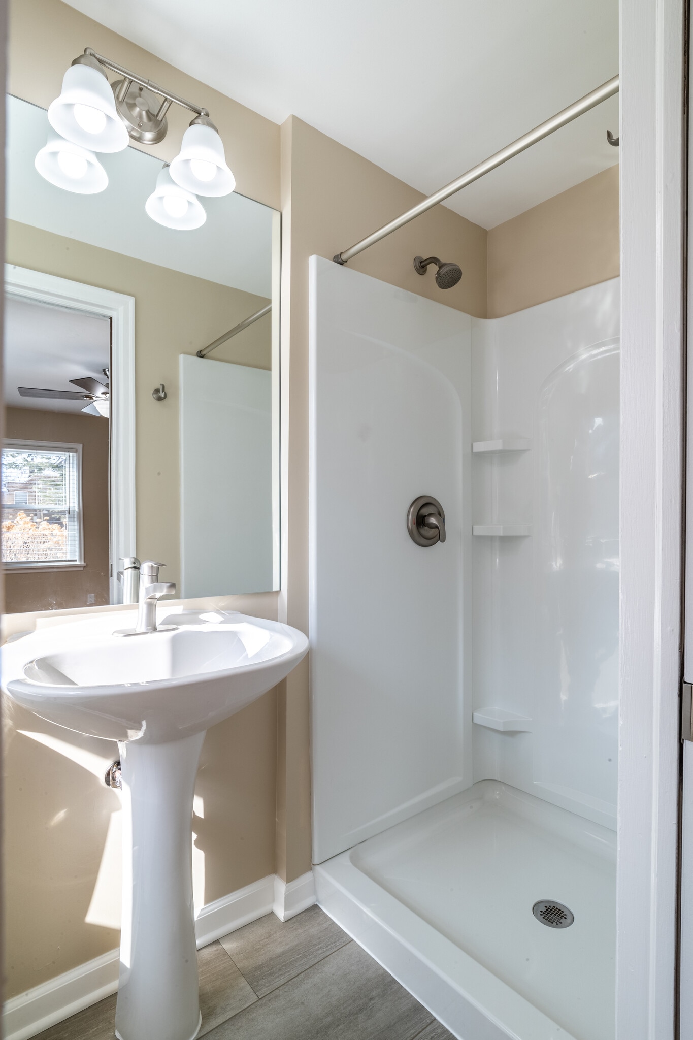 Bathroom - 615 S 38th St