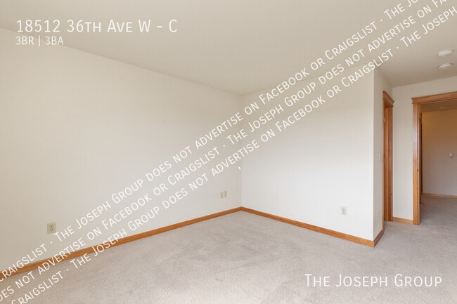 Building Photo - 18512 36th Ave W