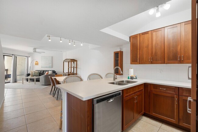 Building Photo - 5650 A1A S