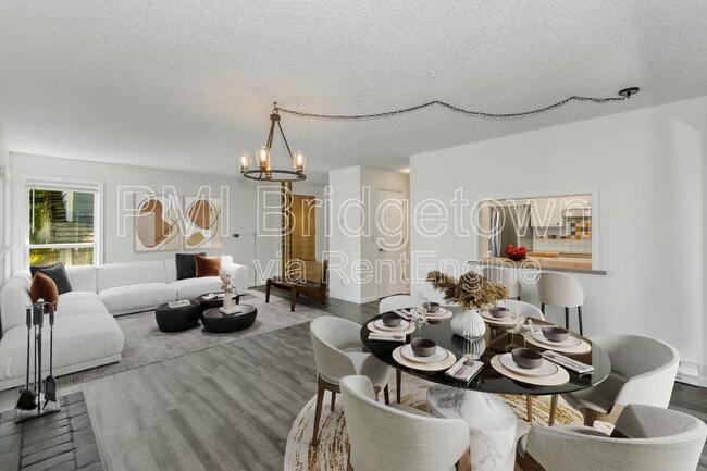 Building Photo - 303 Cervantes Cir