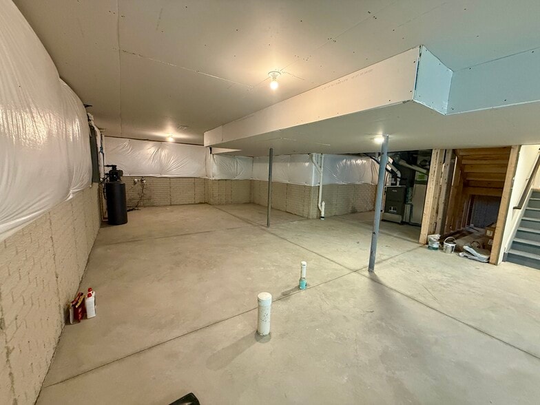 Basement - 2062 Broccoli Dr