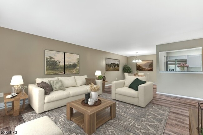 Building Photo - 807 Eves Dr