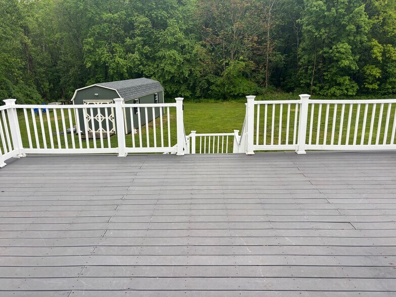 Building Photo - 412 Ruskey Ln