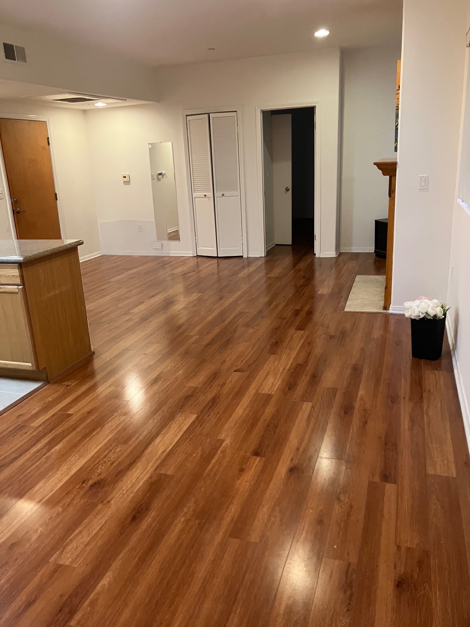 Building Photo - 1952 Selby Ave